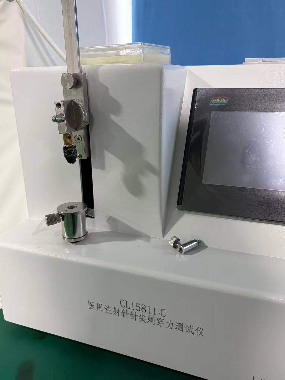 Medical injection needle tip puncture force tester